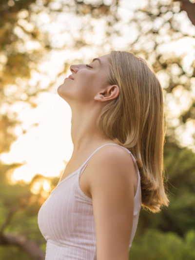 PARFUM D&rsquo;AMBIANCE RESPIRATOIRE*** BIO : tonifiant, oxygénant, senteur d&rsquo;eucalyptus et pinède